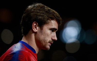 GG体育独家-于帕梅卡诺又上失误头条